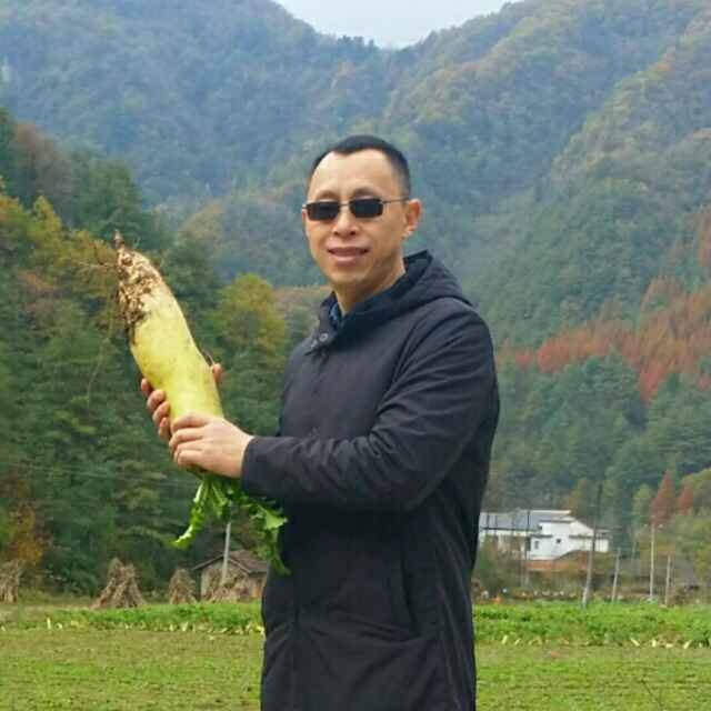 墨迹男的第一张照片--马尾征婚网