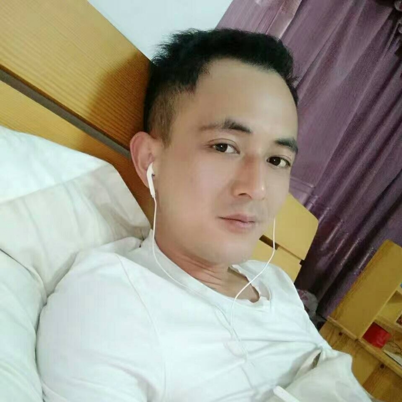 容晨的第二张照片--马尾征婚网
