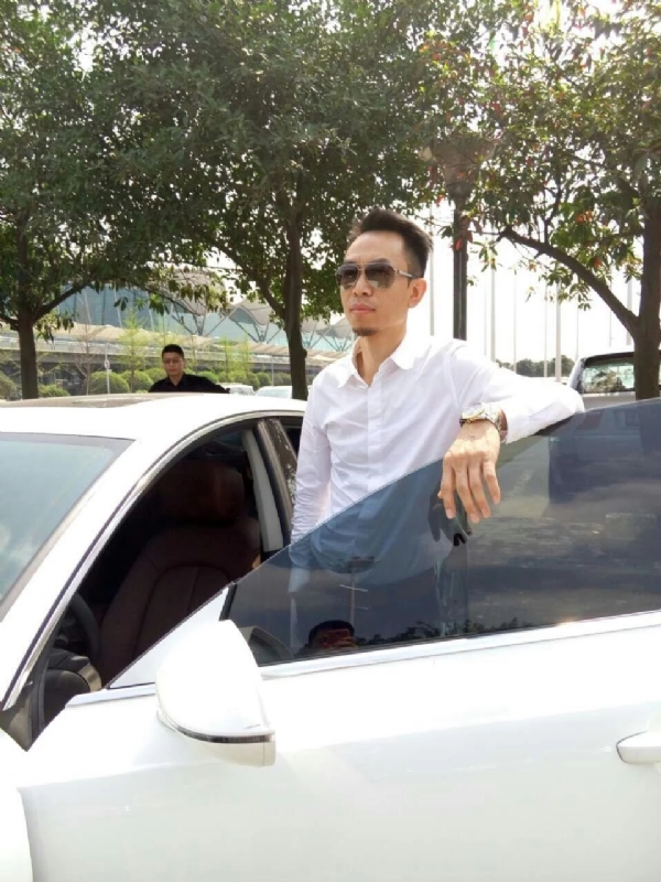 杨岳的第一张照片--马尾征婚网