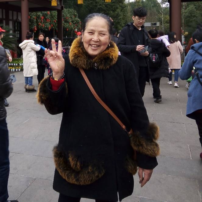刘刘的第一张照片--马尾征婚网