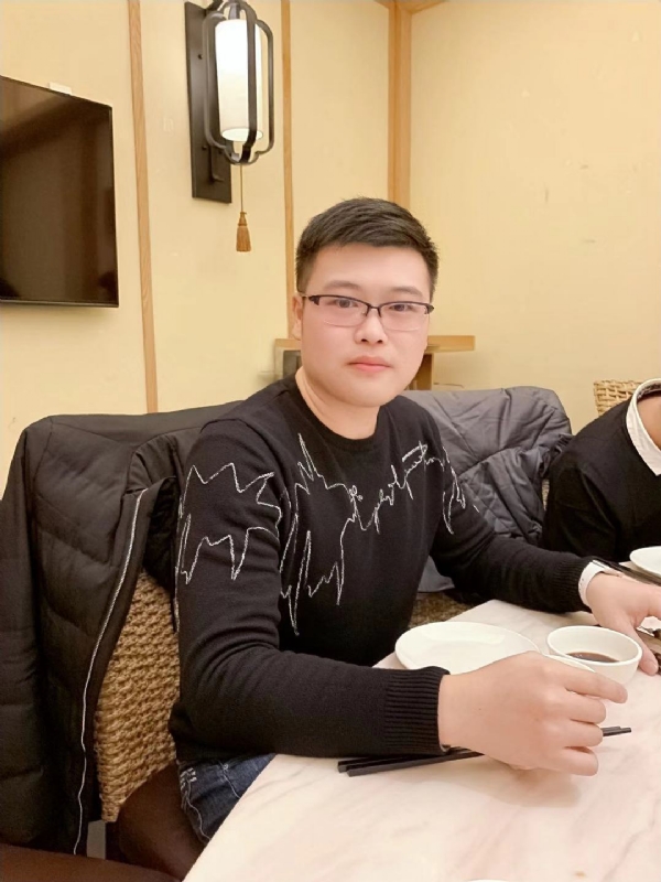 YIDA的第一张照片--马尾征婚网