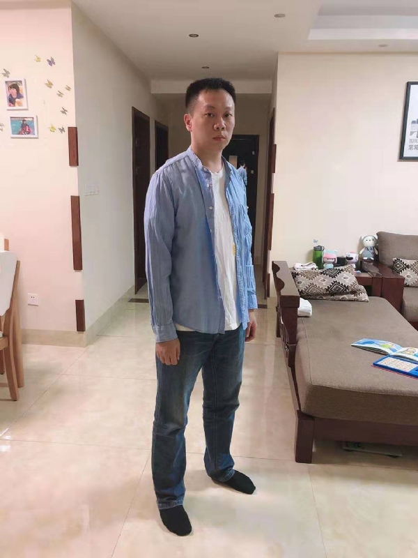以勒的第一张照片--马尾征婚网