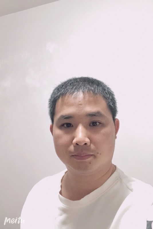 小梁的第一张照片--马尾征婚网