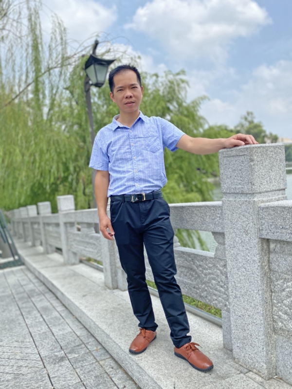 奇峰向阳的第一张照片--马尾征婚网