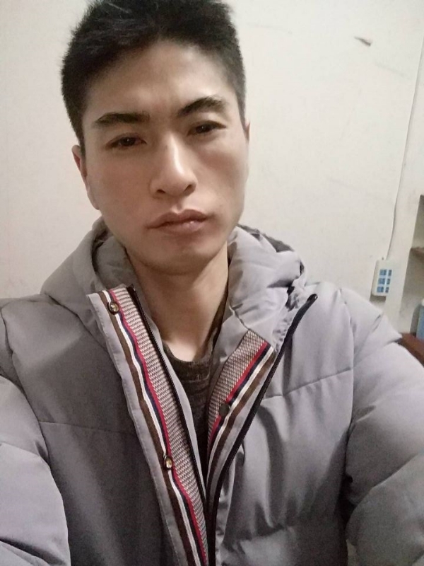 花若离枝的第一张照片--马尾征婚网