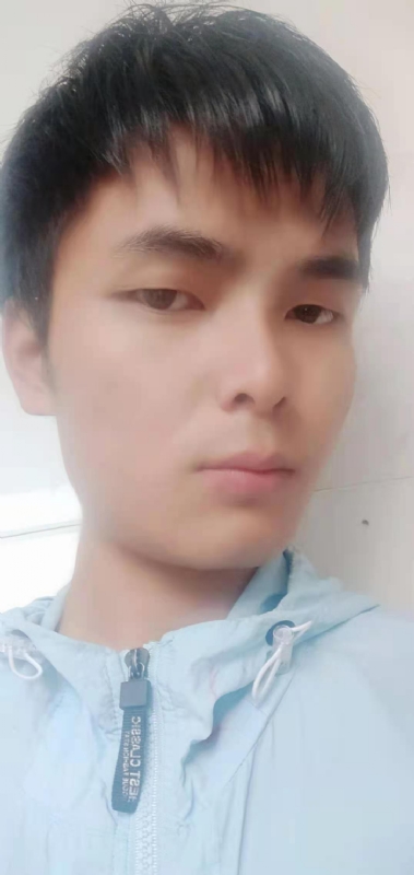 安静的男生的第一张照片--马尾征婚网