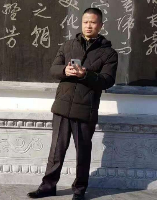 无云的第二张照片--马尾征婚网