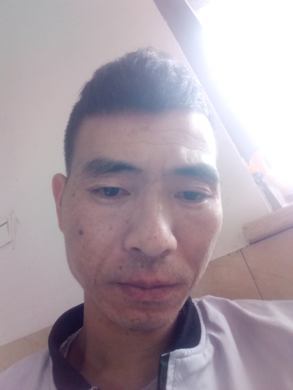 想你的夜的第一张照片--马尾征婚网