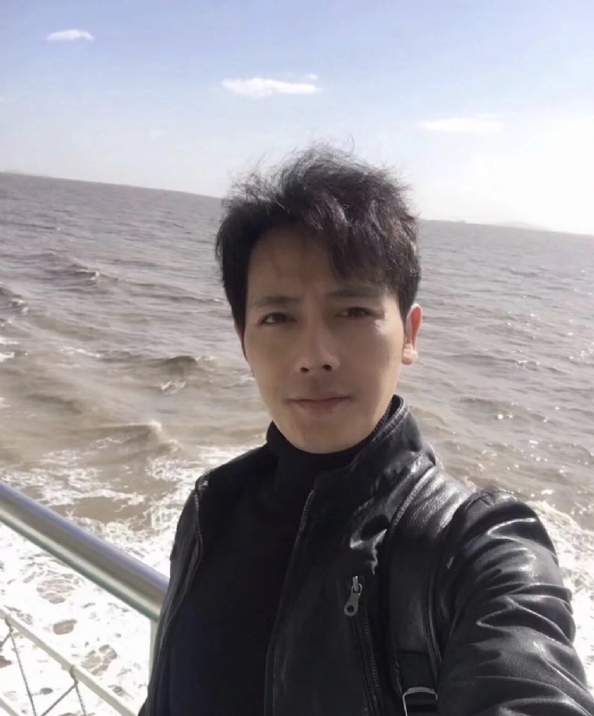 疯狂的小鱼的第一张照片--马尾征婚网