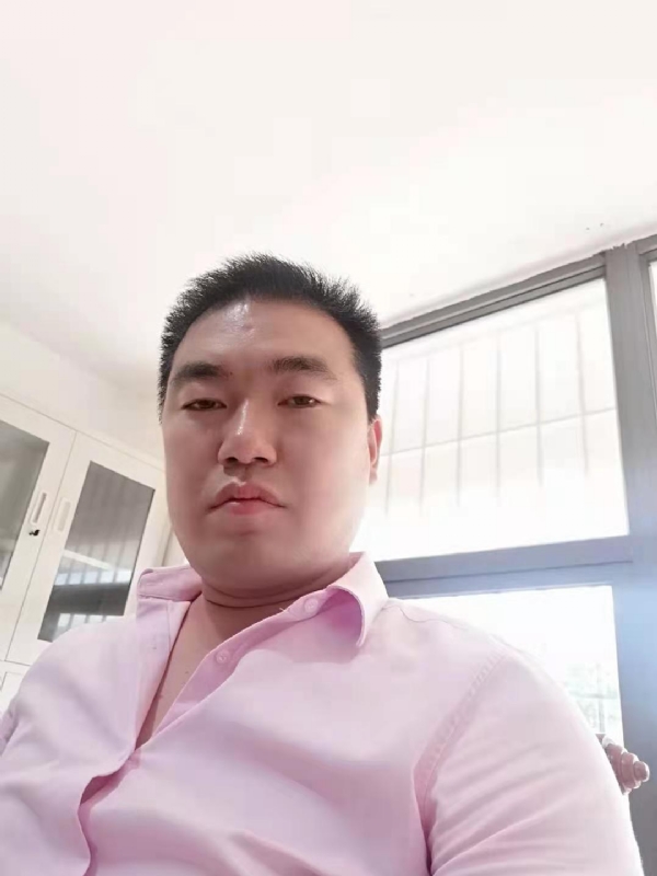 命运的打拼的第一张照片--马尾征婚网