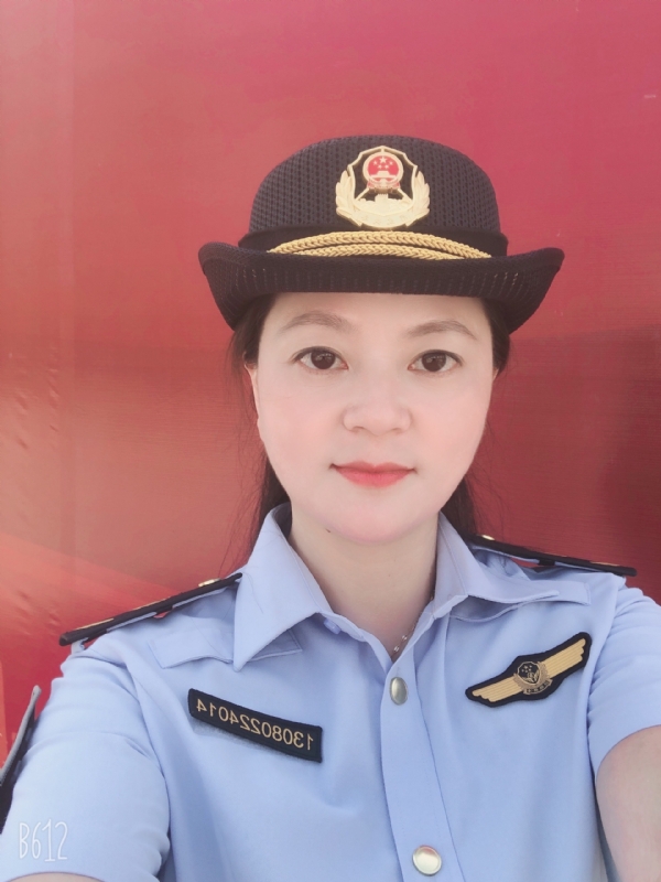 明明的第一张照片--马尾征婚网