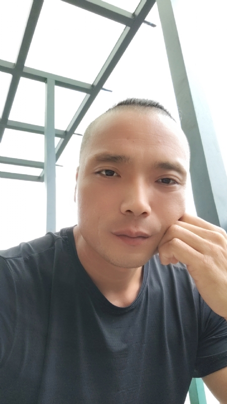 伯爵的第三张照片--马尾征婚网