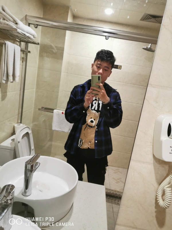 佛系人生的第四张照片--马尾征婚网