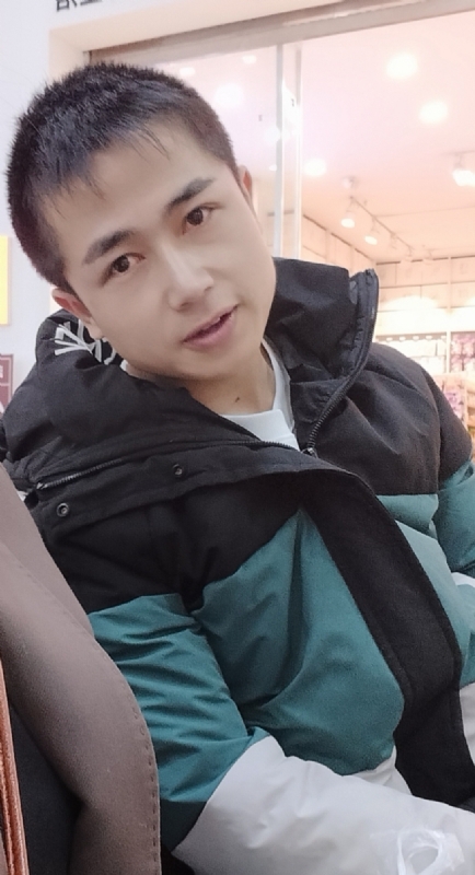 不骄不躁的第一张照片--马尾征婚网