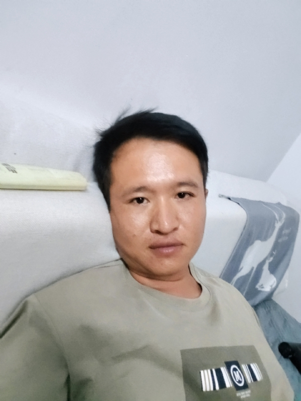 陌生人的第三张照片--马尾征婚网