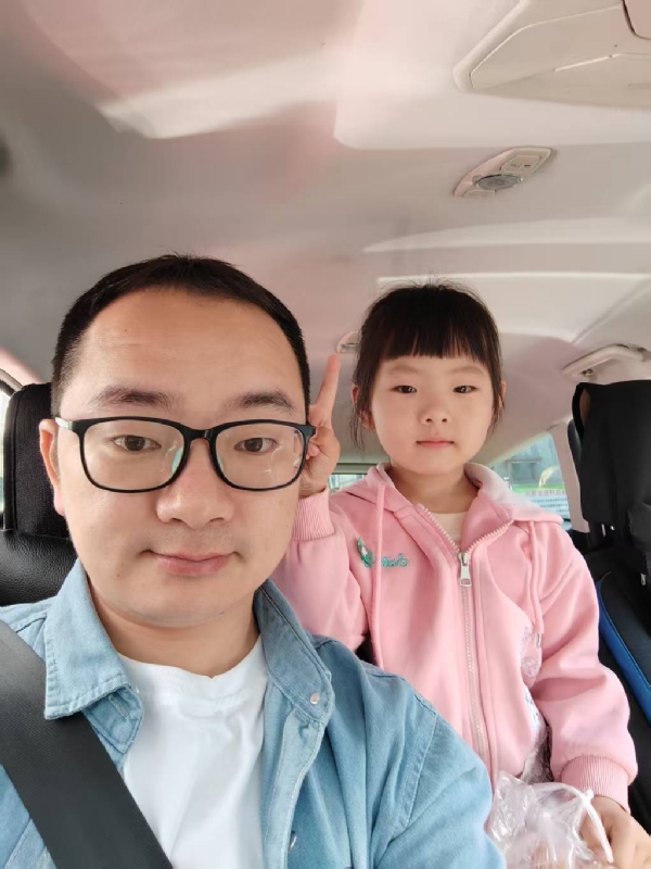 知天晓的第一张照片--马尾征婚网