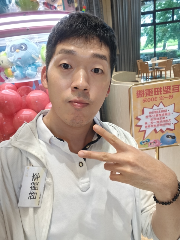 銪哲的第一张照片--马尾征婚网