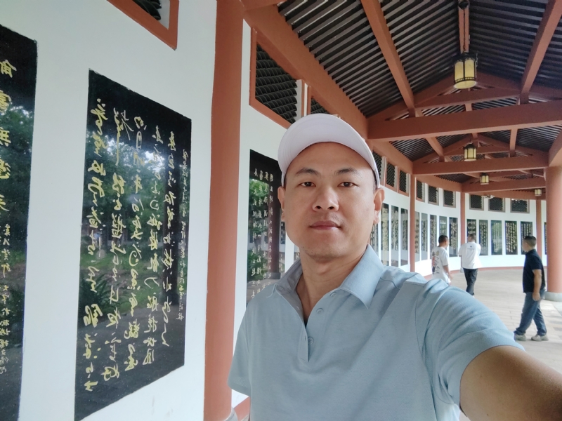 爱运动的范的第一张照片--马尾征婚网