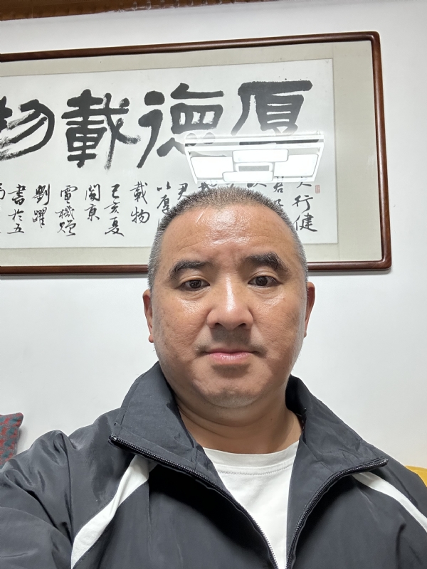 沉稳世界的第一张照片--马尾征婚网